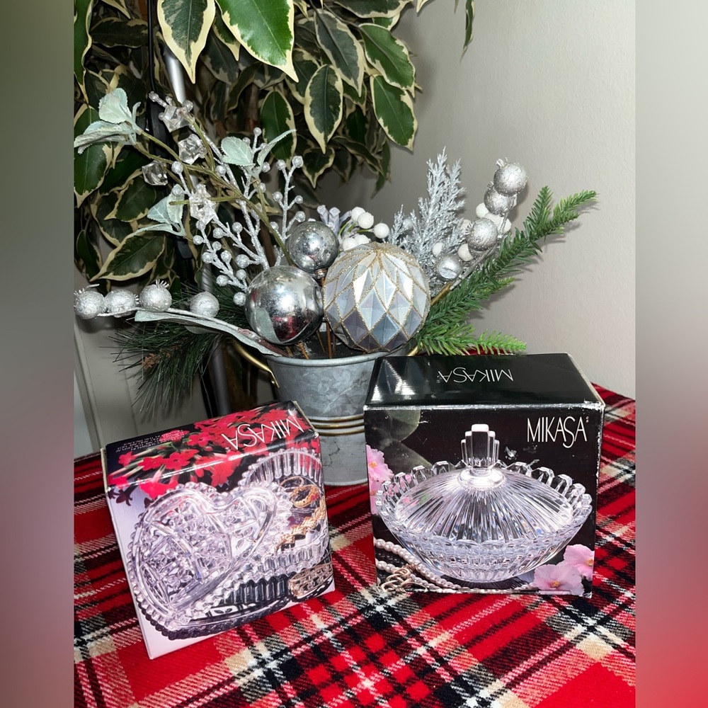 MIKASA Heart Shaped Jewelry/ Trinket Dish TENDER LOVE & Candy / Jewelry dish